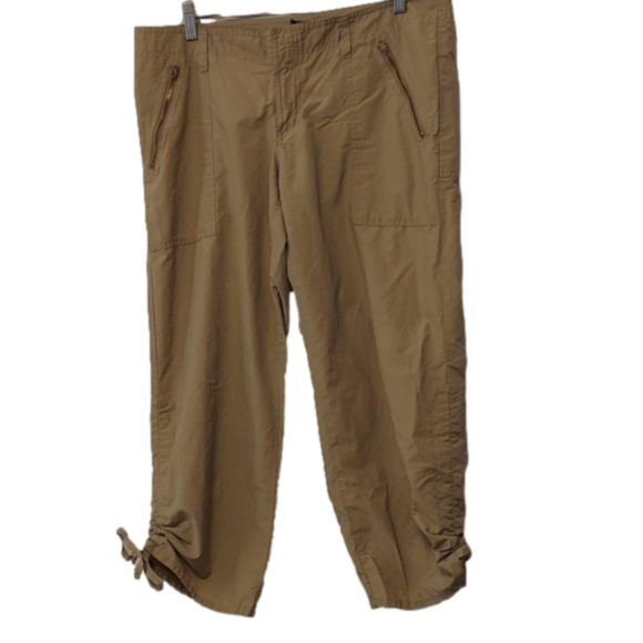 Pants - Capris womens